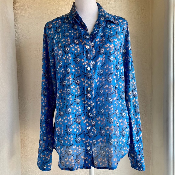J. Crew Tops - J. Crew button down Perfect shirt in blue with red & white floral pattern Sz 8